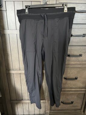 Lululemon black studio pants size 10